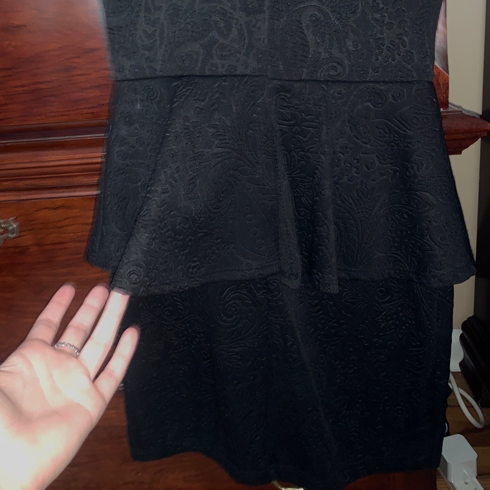 Dress - Picture 4 of 5